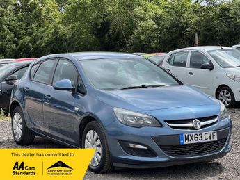 Vauxhall Astra 1.7 CDTi ecoFLEX Exclusiv Euro 5 (s/s) 5dr