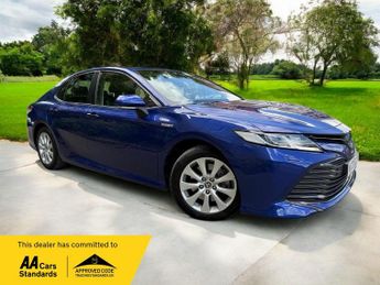 Toyota Camry 2.5 VVT-h Design CVT Euro 6 (s/s) 4dr