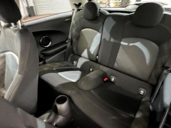 MINI Hatch 1.5 Cooper Steptronic Euro 6 (s/s) 3dr