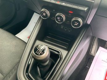 Renault Clio 1.0 TCe Iconic Euro 6 (s/s) 5dr