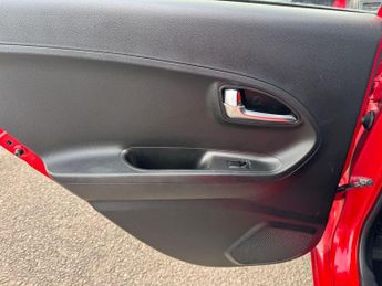 Kia Picanto 1.25 2 Hatchback 5dr Petrol Auto Euro 5 (84 bhp)