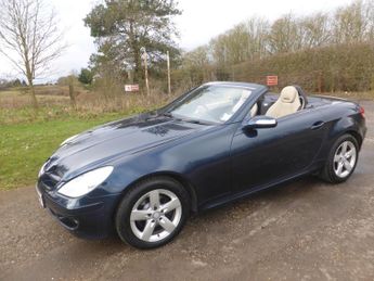 Mercedes SLK 3.0 SLK280 Convertible 2dr Petrol 7G-Tronic (222 g/km, 231 bhp)