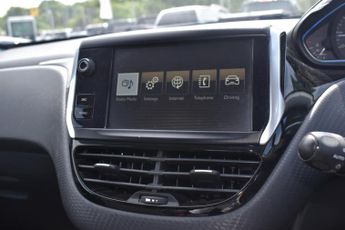 Peugeot 2008 1.2 PureTech Allure Euro 6 5dr