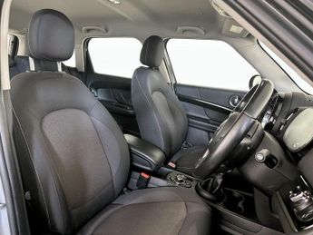 MINI Countryman 1.5 10kWh Cooper SE Classic Auto ALL4 Euro 6 (s/s) 5dr