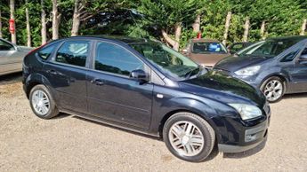 Ford Focus 2.0 Ghia 5dr