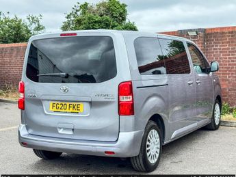 Toyota PROACE Verso 1.5D Shuttle Medium MPV MWB Euro 6 (s/s) 5dr (9 Seat)