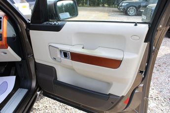 Land Rover Range Rover 3.6 TD V8 Vogue SE Auto 4WD Euro 4 5dr