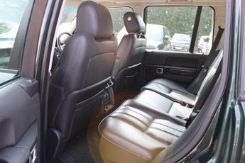 Land Rover Range Rover 3.6 TD V8 Vogue Auto 4WD Euro 4 5dr