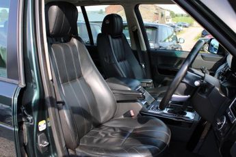 Land Rover Range Rover 3.6 TD V8 Vogue Auto 4WD Euro 4 5dr