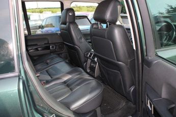 Land Rover Range Rover 3.6 TD V8 Vogue Auto 4WD Euro 4 5dr