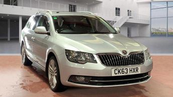 Skoda Superb 2.0 TDI Elegance DSG 4WD Euro 5 (s/s) 5dr