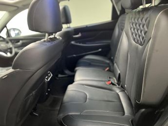 Hyundai Santa Fe 1.6 T-GDi 13.8kWh Ultimate Auto 4WD Euro 6 (s/s) 5dr