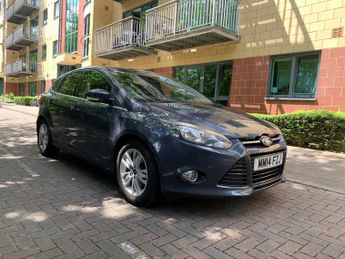 Ford Focus 1.0T EcoBoost Titanium Navigator Euro 5 (s/s) 5dr