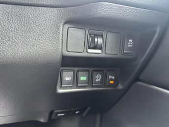 Nissan Qashqai 1.2 DIG-T n-tec+ XTRON 2WD Euro 5 (s/s) 5dr
