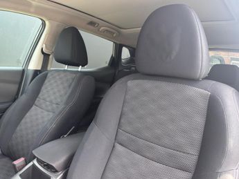 Nissan Qashqai 1.2 DIG-T n-tec+ XTRON 2WD Euro 5 (s/s) 5dr