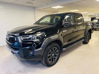 Toyota Hi Lux 2.8 D-4D Invincible X Auto 4WD Euro 6 (s/s) 4dr