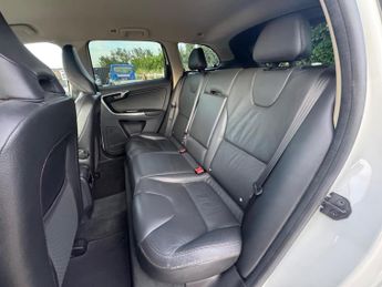Volvo XC60 2.0 T5 SE Lux Premium Powershift Euro 5 5dr