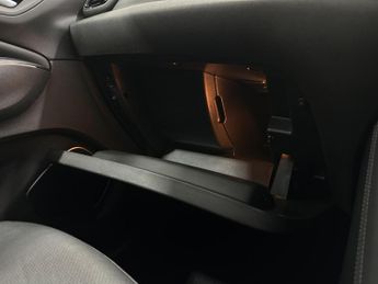 Vauxhall Grandland X 1.6 13.2kWh Business Edition Nav Premium Auto 4WD Euro 6 (s/s) 5