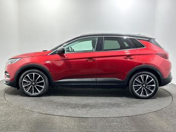 Vauxhall Grandland X 1.6 13.2kWh Business Edition Nav Premium Auto 4WD Euro 6 (s/s) 5