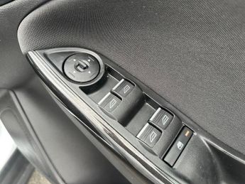 Ford Focus 1.6 Titanium Powershift Euro 6 5dr