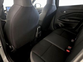 Nissan Juke 1.0 DIG-T N-Connecta Euro 6 (s/s) 5dr