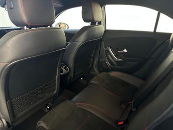 Mercedes-Benz A Class 1.3 A200 AMG Line 7G-DCT Euro 6 (s/s) 4dr