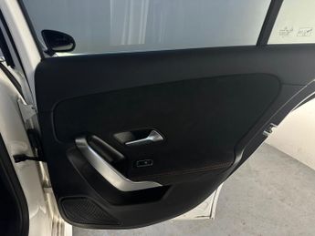 Mercedes-Benz A Class 1.3 A200 AMG Line 7G-DCT Euro 6 (s/s) 4dr