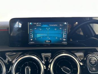 Mercedes-Benz A Class 1.3 A200 AMG Line 7G-DCT Euro 6 (s/s) 4dr