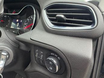 VAUXHALL GRANDLAND X 2.0 Turbo D BlueInjection Tech Line Nav SUV 5dr Diesel Auto Euro