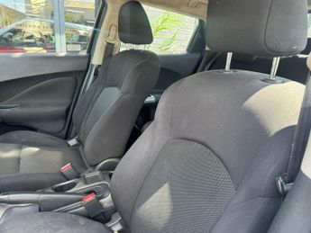 NISSAN JUKE 1.6 Acenta SUV 5dr Petrol CVT Euro 5 (117 ps) **FINANCE OPTIONS 