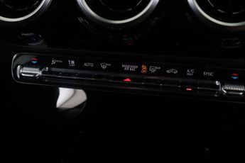 Mercedes-Benz CLA 1.3 CLA200 AMG Line Coupe 7G-DCT Euro 6 (s/s) 4dr