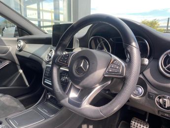 Mercedes-Benz CLA 2.1 CLA220d AMG Line Night Edition Coupe 7G-DCT Euro 6 (s/s) 4dr