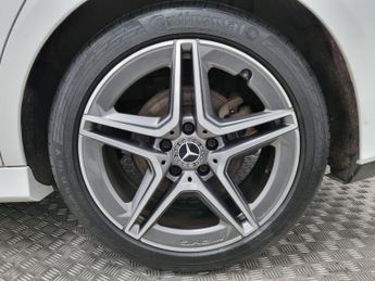 Mercedes-Benz CLA 2.0 CLA220d AMG Line (Premium) Coupe 8G-DCT Euro 6 (s/s) 4dr