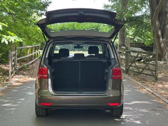 Volkswagen Touran 1.6 TDI SE DSG Euro 5 5dr