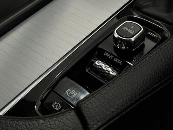 Volvo XC90 2.0 D5 PowerPulse Momentum Auto 4WD Euro 6 (s/s) 5dr