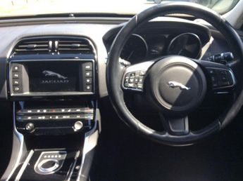 Jaguar XE 2.0d Portfolio Auto AWD Euro 6 (s/s) 4dr