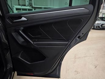 Volkswagen Tiguan 1.5 TSI R-Line DSG Euro 6 (s/s) 5dr