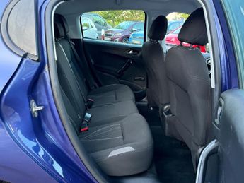 Peugeot 208 1.4 e-HDi Active EGC Euro 5 (s/s) 5dr