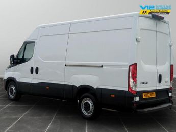 Iveco Daily 2.3D HPI 14V 35S 3520 MWB High Roof Euro 6 (s/s) 5dr
