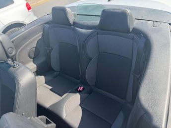 Renault Megane 1.5 dCi Dynamique TomTom EDC Euro 5 2dr