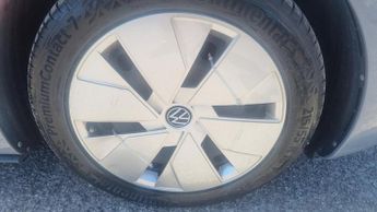 VOLKSWAGEN ID3 LIFE ELECTRIC HATCHBA LIFE 5DR Automatic