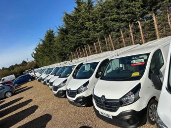 Vauxhall Vivaro 2.0 Turbo D 3100 Dynamic Auto L2 H1 Euro 6 (s/s) 6dr