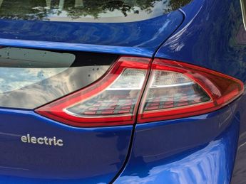 Hyundai IONIQ 28kWh Premium Auto 5dr