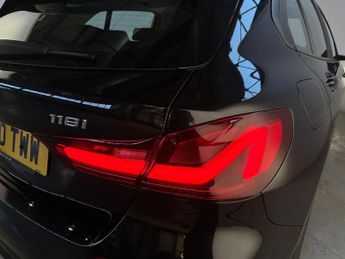 BMW 1 Series 1.5 118i SE DCT Euro 6 (s/s) 5dr