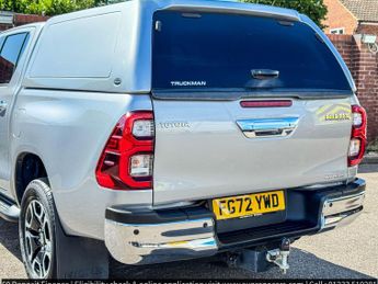 Toyota Hilux 2.4 D-4D Invincible Auto 4WD Euro 6 (s/s) 4dr
