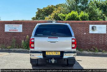Toyota Hilux 2.4 D-4D Invincible Auto 4WD Euro 6 (s/s) 4dr