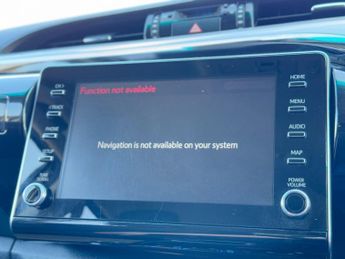 Toyota Hilux 2.4 D-4D Invincible Auto 4WD Euro 6 (s/s) 4dr