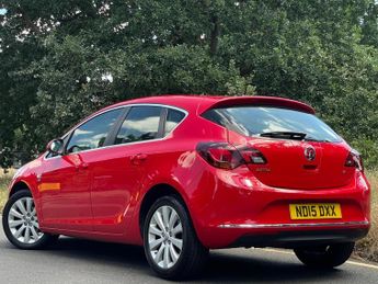Vauxhall Astra 1.6i Elite Euro 6 5dr