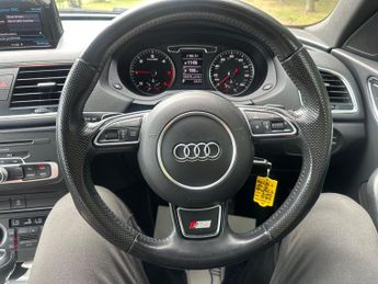 Audi Q3 2.0 TDI S line S Tronic quattro Euro 5 (s/s) 5dr