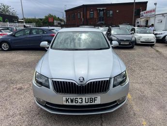 Skoda Superb 2.0 TDI Elegance DSG Euro 5 (s/s) 5dr
